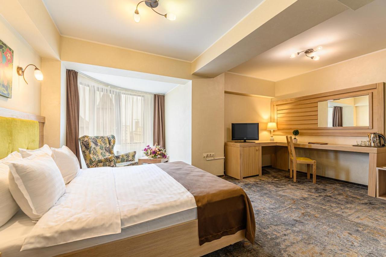 Faleza Hotel by Vega Galac Kültér fotó