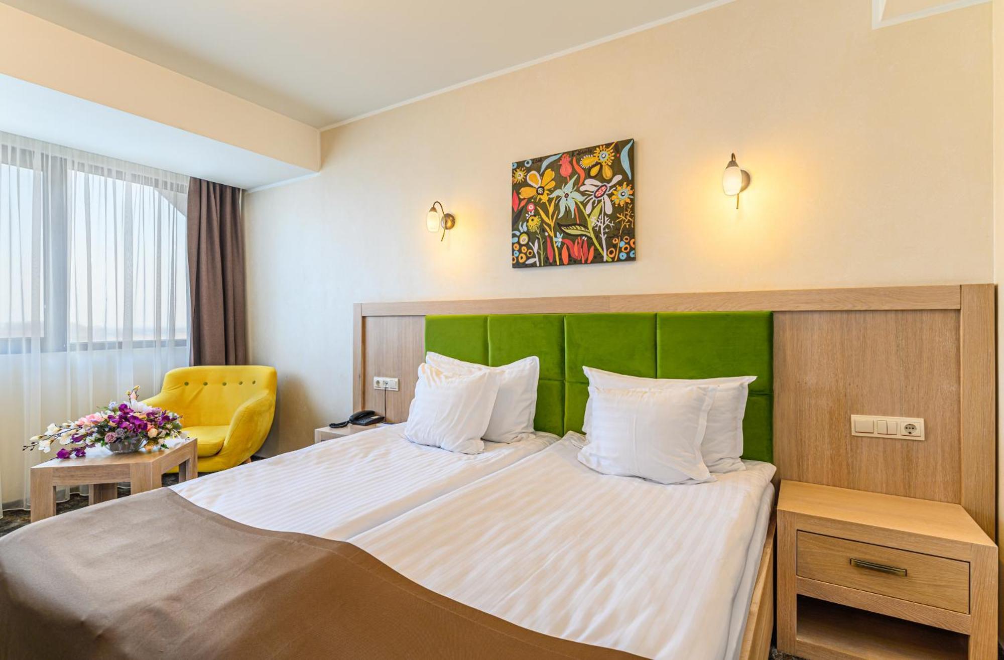 Faleza Hotel by Vega Galac Kültér fotó